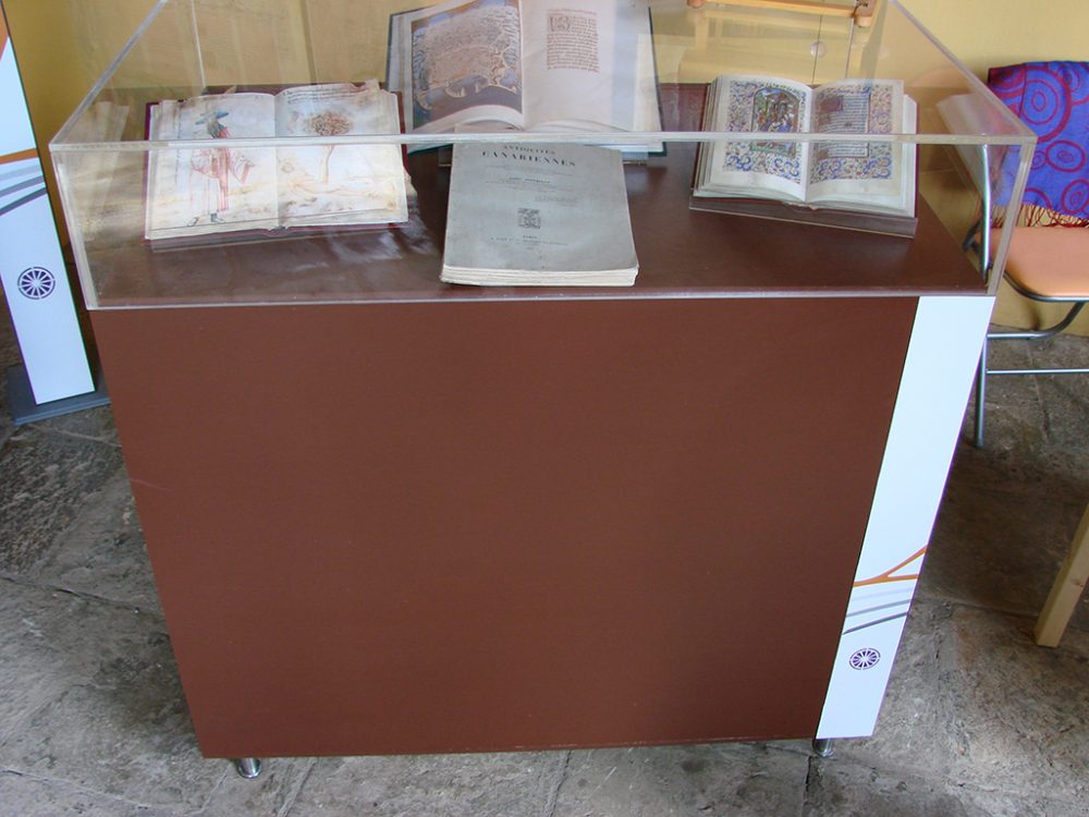 Aquitectura efímera: Exposición Libro Antiguo, Tenerife