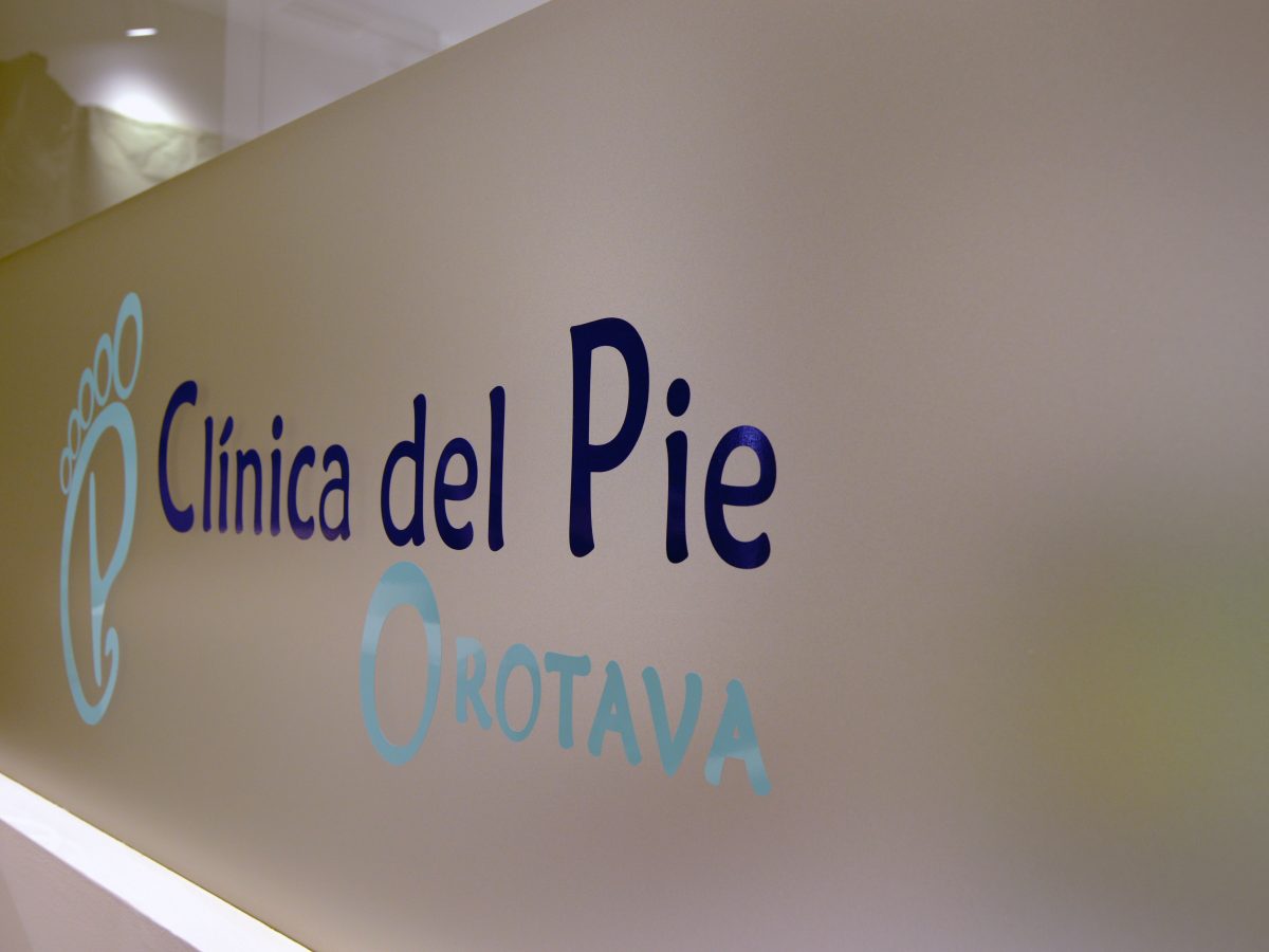 Decoración corporativa Clínica del Pie Orotava • Publexcan